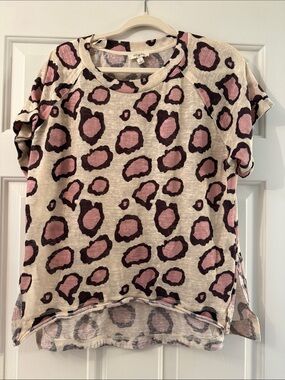 Small Umgee short sleeve top leopard print
